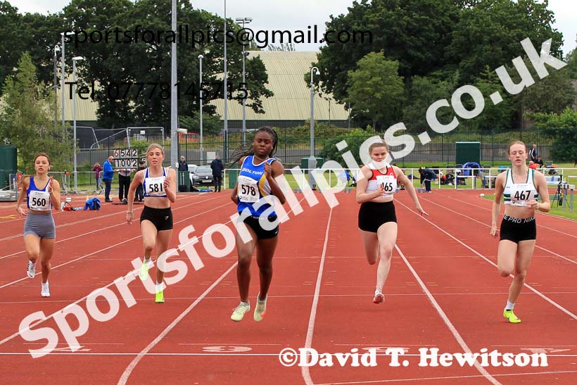 Womens under-17s 100 metres, 2023 Northern Under-13s, Under-15s and Under-17s, Middlesbrough.  Photo: David T. Hewitson/Sports for All Pics